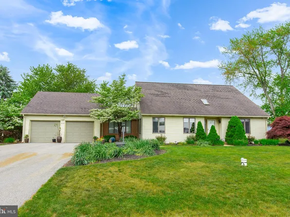 409 Hilltop Rd, Strasburg, PA 17579