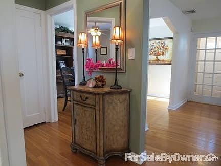 GLEAMING FLOORS