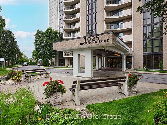 2nd image of 1025 Richmond Rd #704