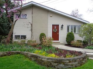 2455 Seminary Ave, Des Plaines, IL 60016