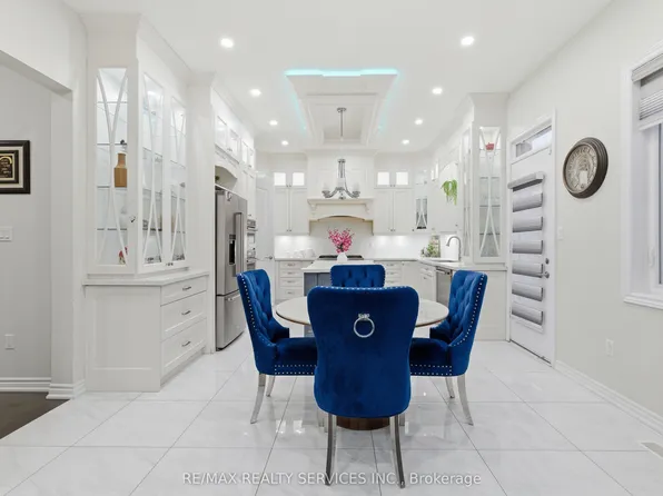 7 Caboose St, Brampton, ON L7A 5A9