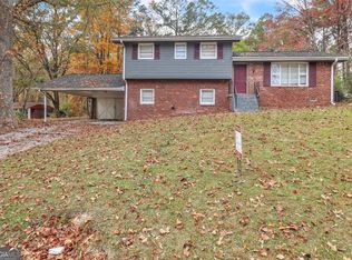 5375 Longmeadow Ln, Atlanta, GA 30349