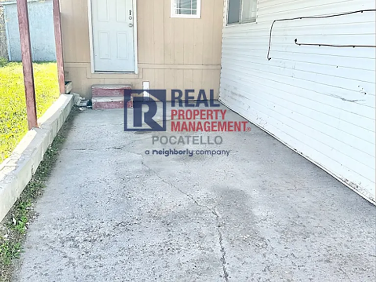193 Teakwood St — Photo 14