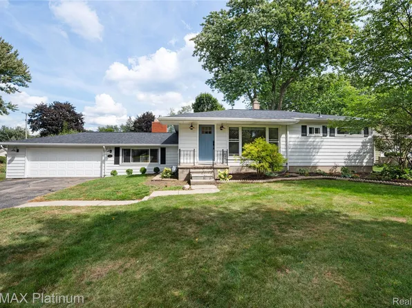 1120 Orchid St, Waterford, MI 48328