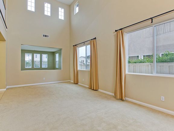 5th image of 10218 Lone Bluff Dr