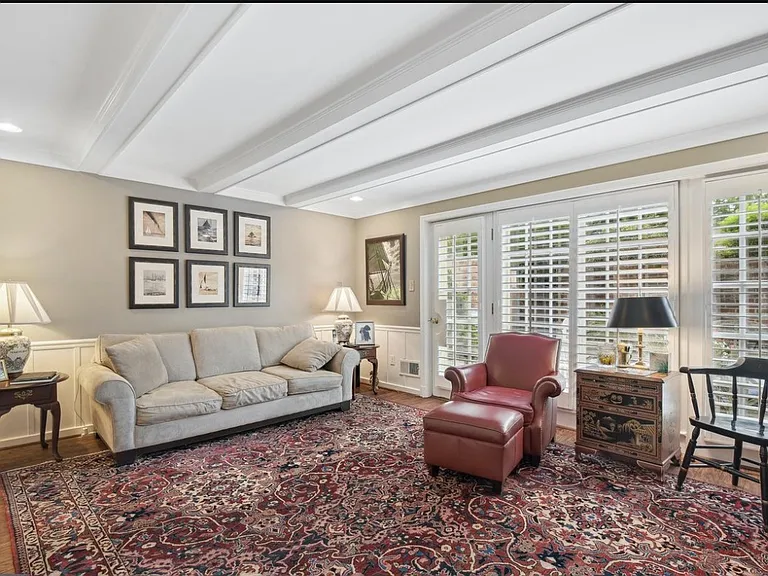 10942 Wickshire Way — Photo 3