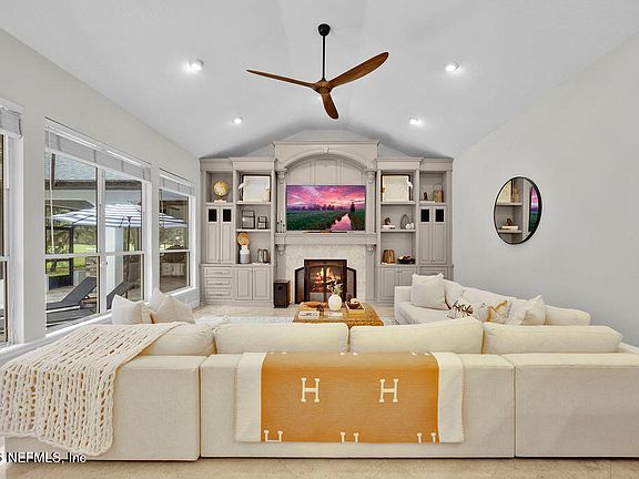 3rd image of 13747 BROMLEY POINT Drive