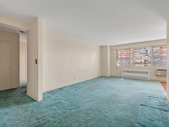 2nd image of 2928 W 5th St #18C