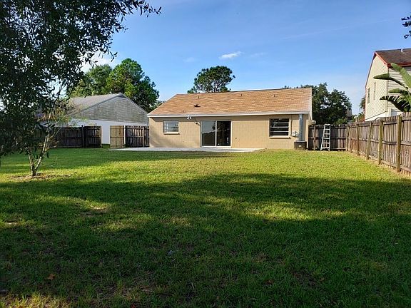2nd image of 8343 Paddlewheel St