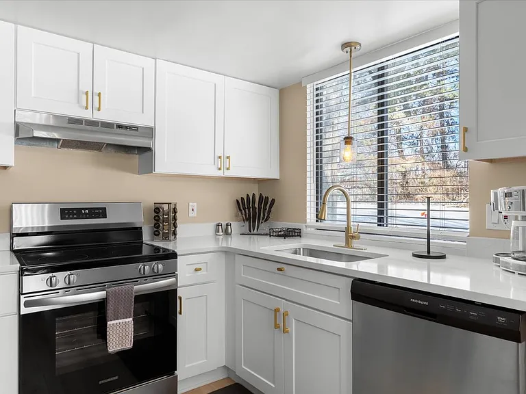 30635 Martindale Rd #101 — Photo 7