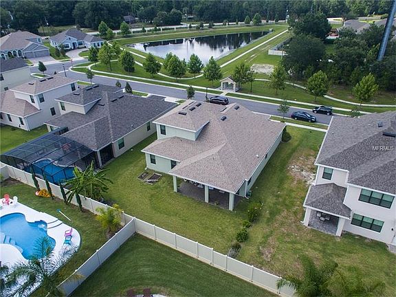 2nd image of 380 Bellview Pl