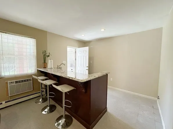 143-22 Beech Avenue image 4 of 20