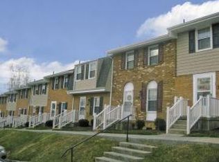 309 New Kent Rd, Blacksburg, VA 24060