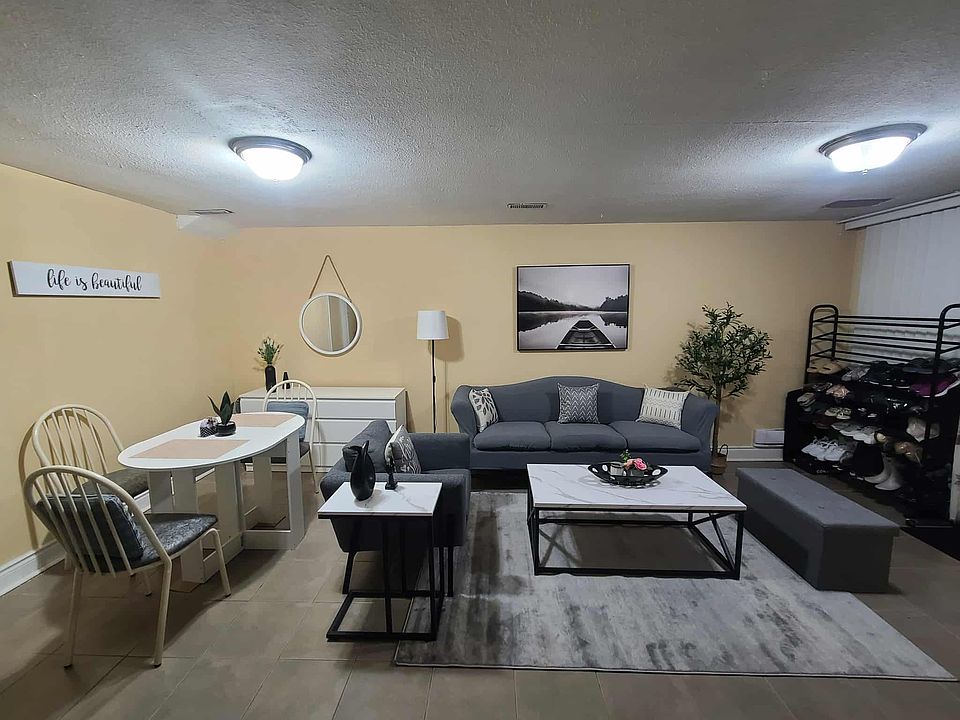 1st image of 399 Lawrence Ave W