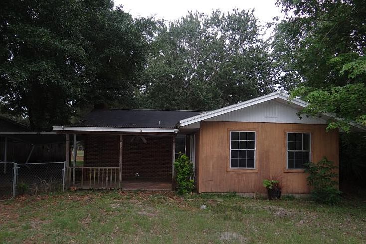 2nd image of 2704 W 20th St