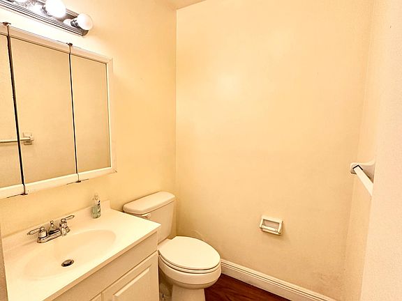 2nd image of 4050 NE 12th Ter APT 6-1