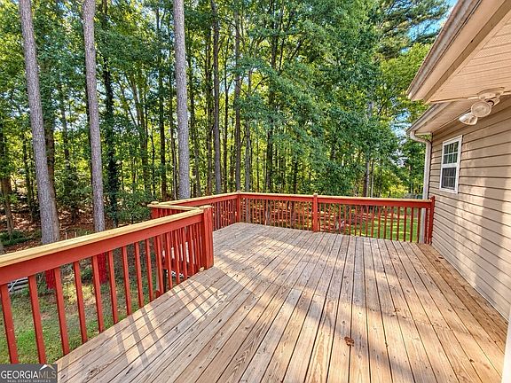 4th image of 2275 Fortune Dr