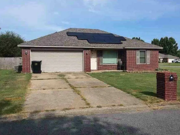 18 Peachtree Ln, Ward, AR 72176