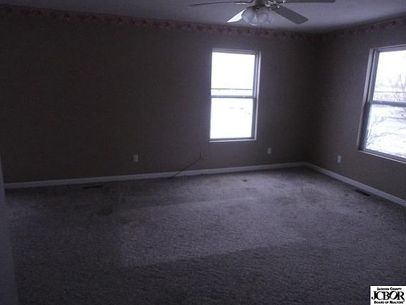 3rd image of 102 E 13th St