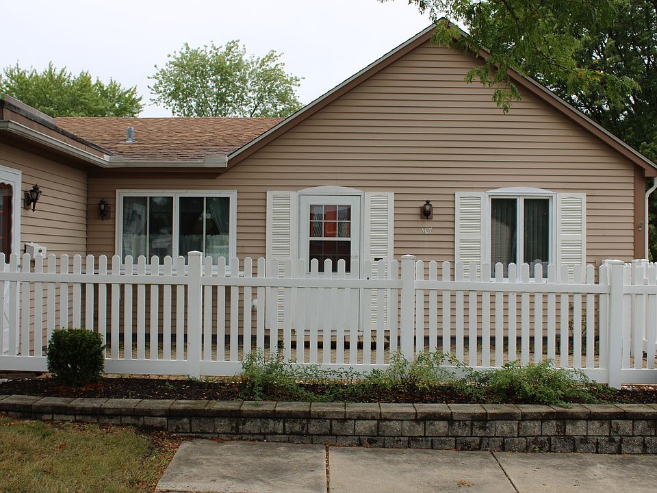 1st image of 107 Garden Dr