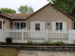 107 Garden Dr, Montgomery, IL