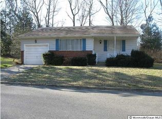 11 Illinois Ave, Whiting, NJ 08759