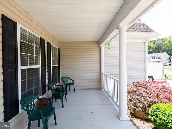 4th image of 1604 Winters Ct