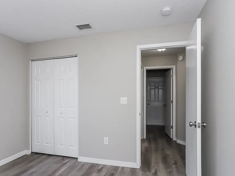 1217 Etchfield Cir — Photo 11