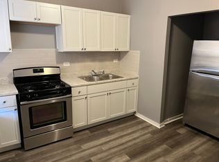 1142 E 67th St APT 1, Chicago, IL 60637