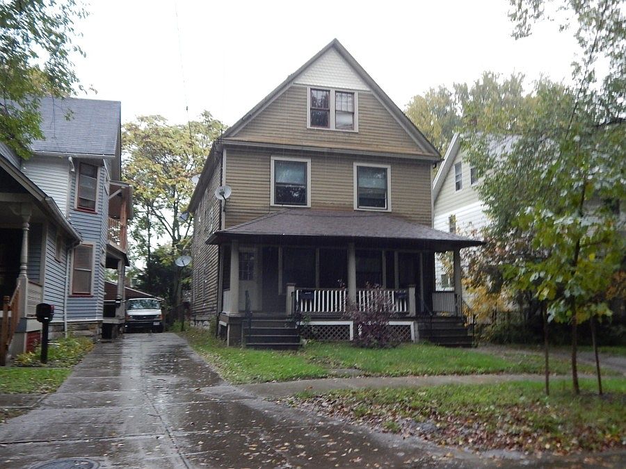 1st image of 3808 Archwood Ave