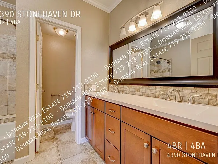 4390 Stonehaven Dr — Photo 29
