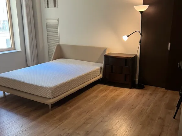 106 Central Park South image 1 of 8