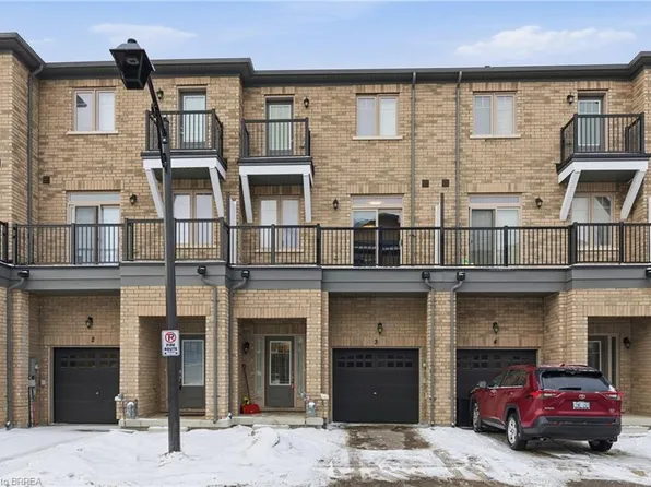 68 1st St #3, Orangeville, ON L9W 2E4