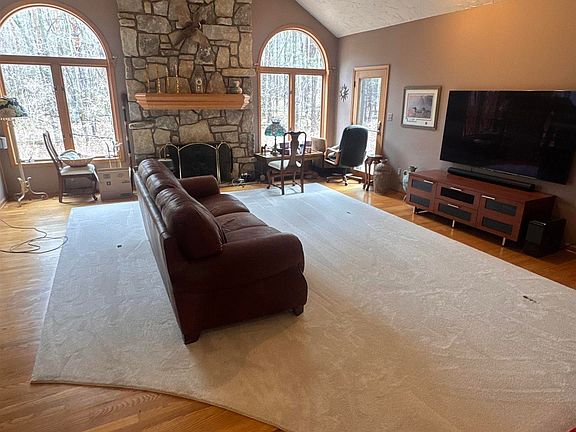 4th image of 2344 Brewer Rd