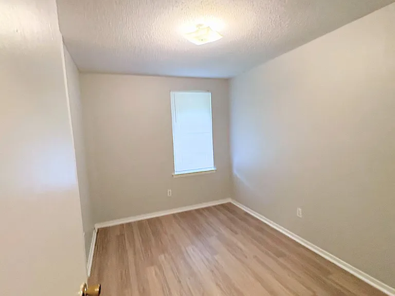 3666 Bluff Wood Dr — Photo 9