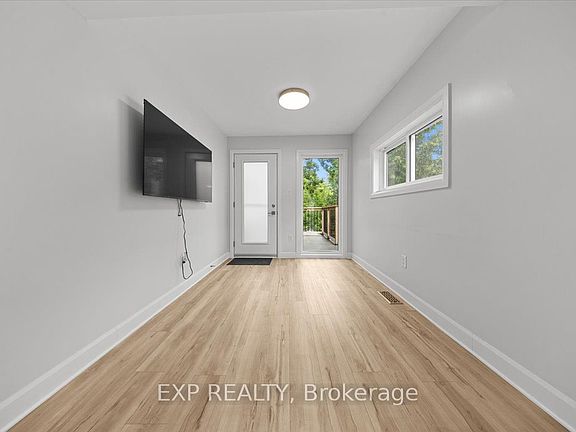 5th image of 183 Britannia Rd #2