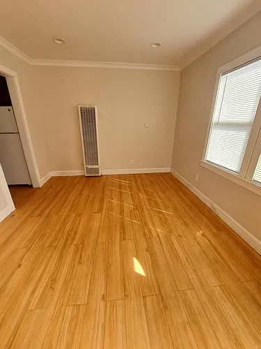 240 River St #7 Photo 1