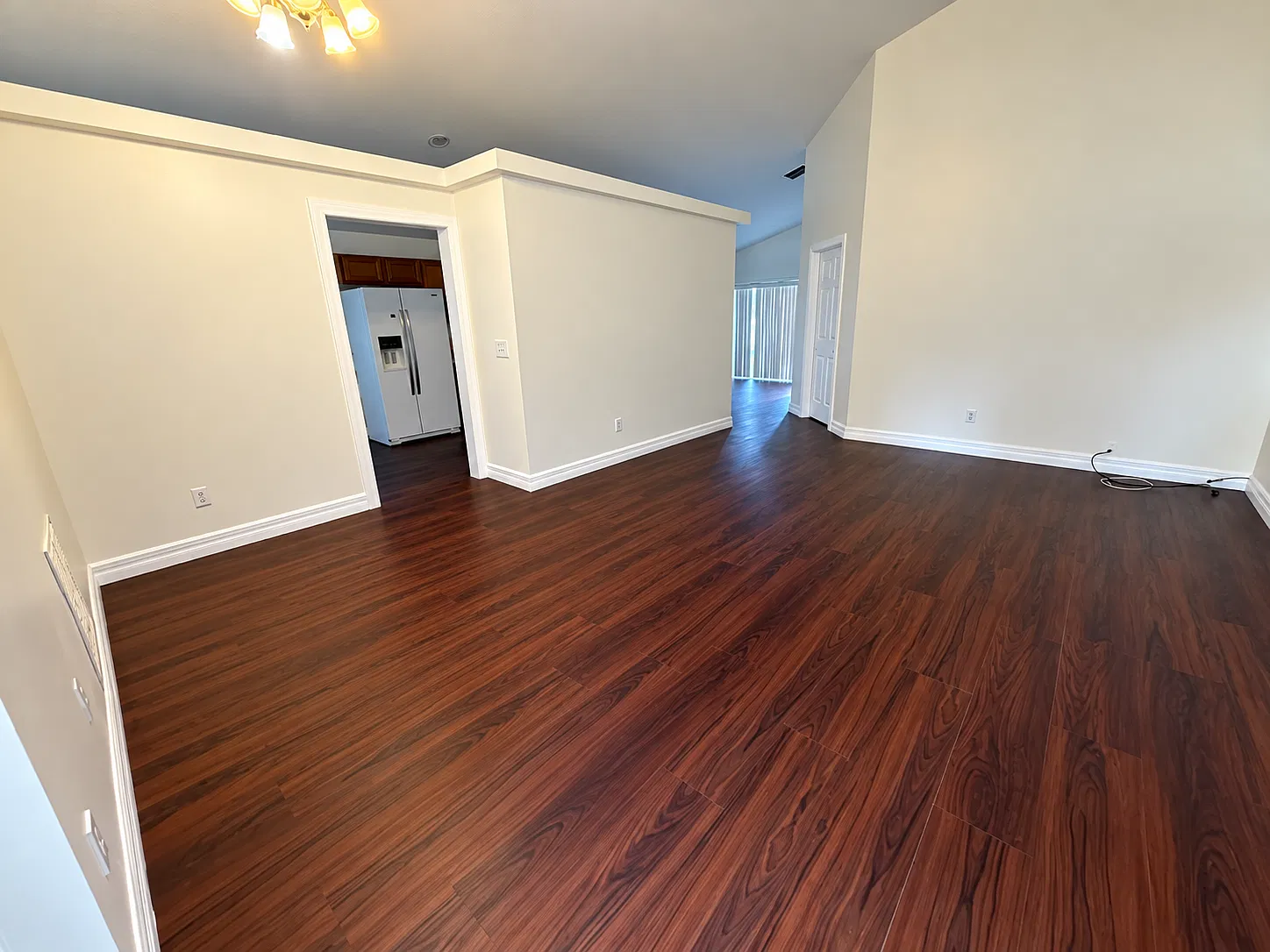 3 bed, 1538 sqft, $2,050 — Photo 3