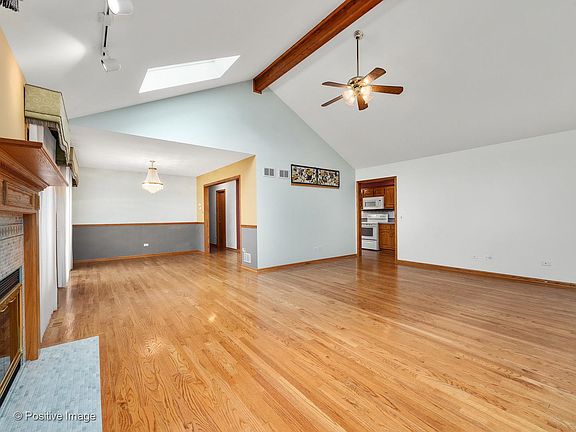 3rd image of 1424 Baileys Crossing Dr