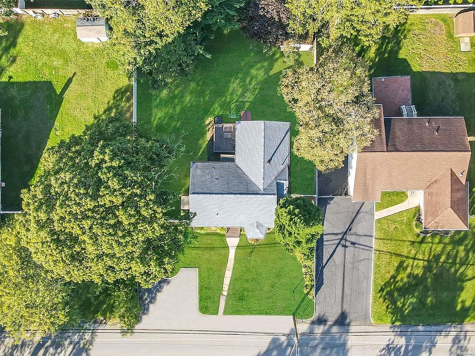 1st image of 32 Ackerly Lane