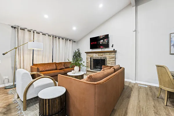 1410 N Lama Ln — Photo 12