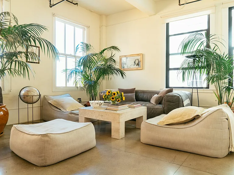 738 S Los Angeles St — Photo 17