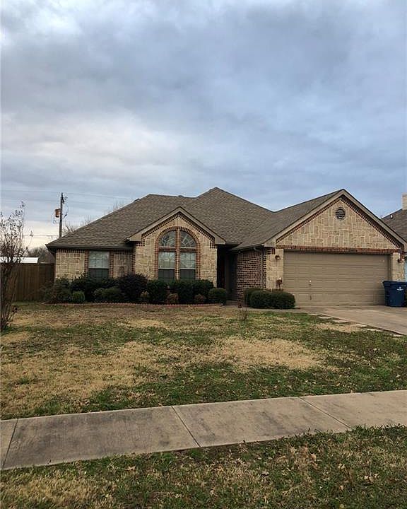 1st image of 1207 Shadybrook Ln