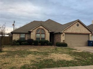 1207 Shadybrook Ln, Seagoville, TX 75159