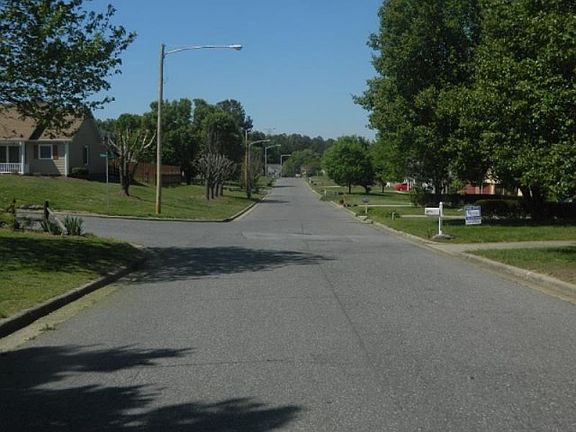 3rd image of 2608 Caswell Ct