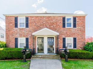30 Barnes St #1, Waltham, MA 02453