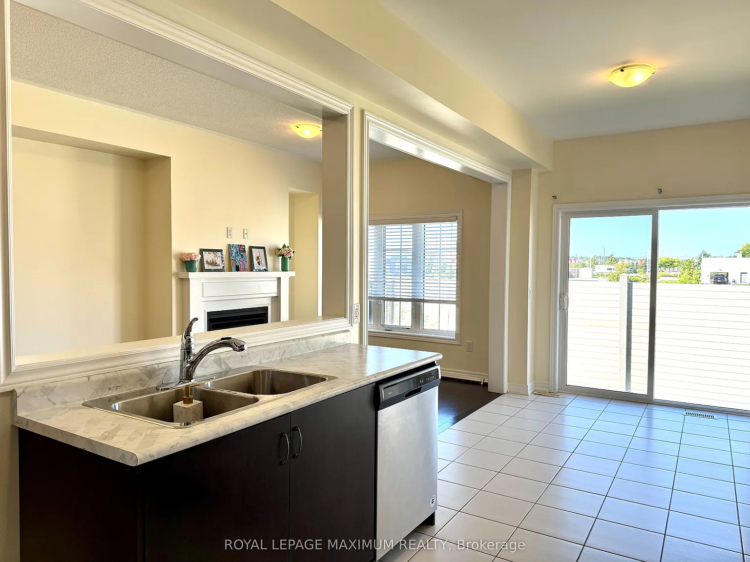 3 bed, $3,050 — Photo 4