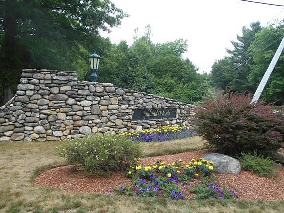 2nd image of 24 Glasgow Cir #24