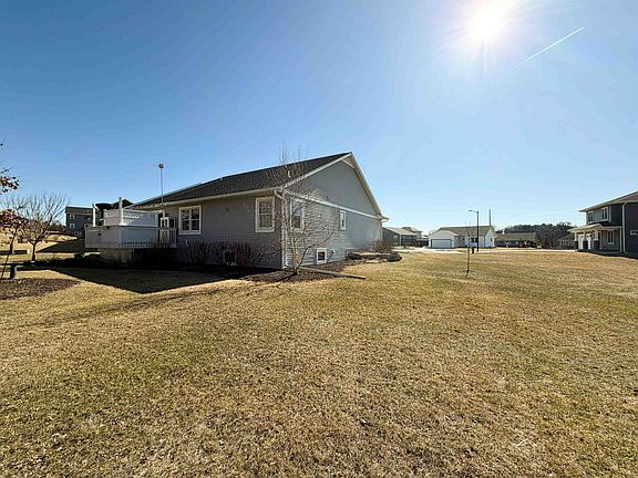 4th image of 108 Haskall Ct