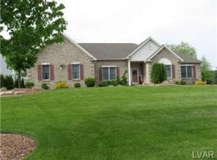 195 W Butternut Rd, Hellertown, PA 18055
